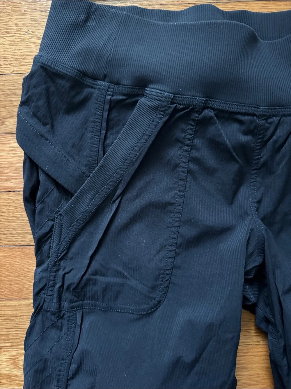 lululemon athletica lightweight black